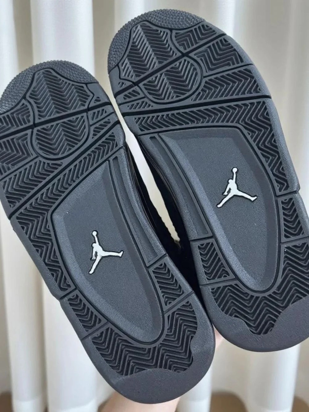 Jordan 4 Retro Black Cat (2020 Version) -Men’s Athletic Shoes -Classic Kicks - Picture 5 of 5